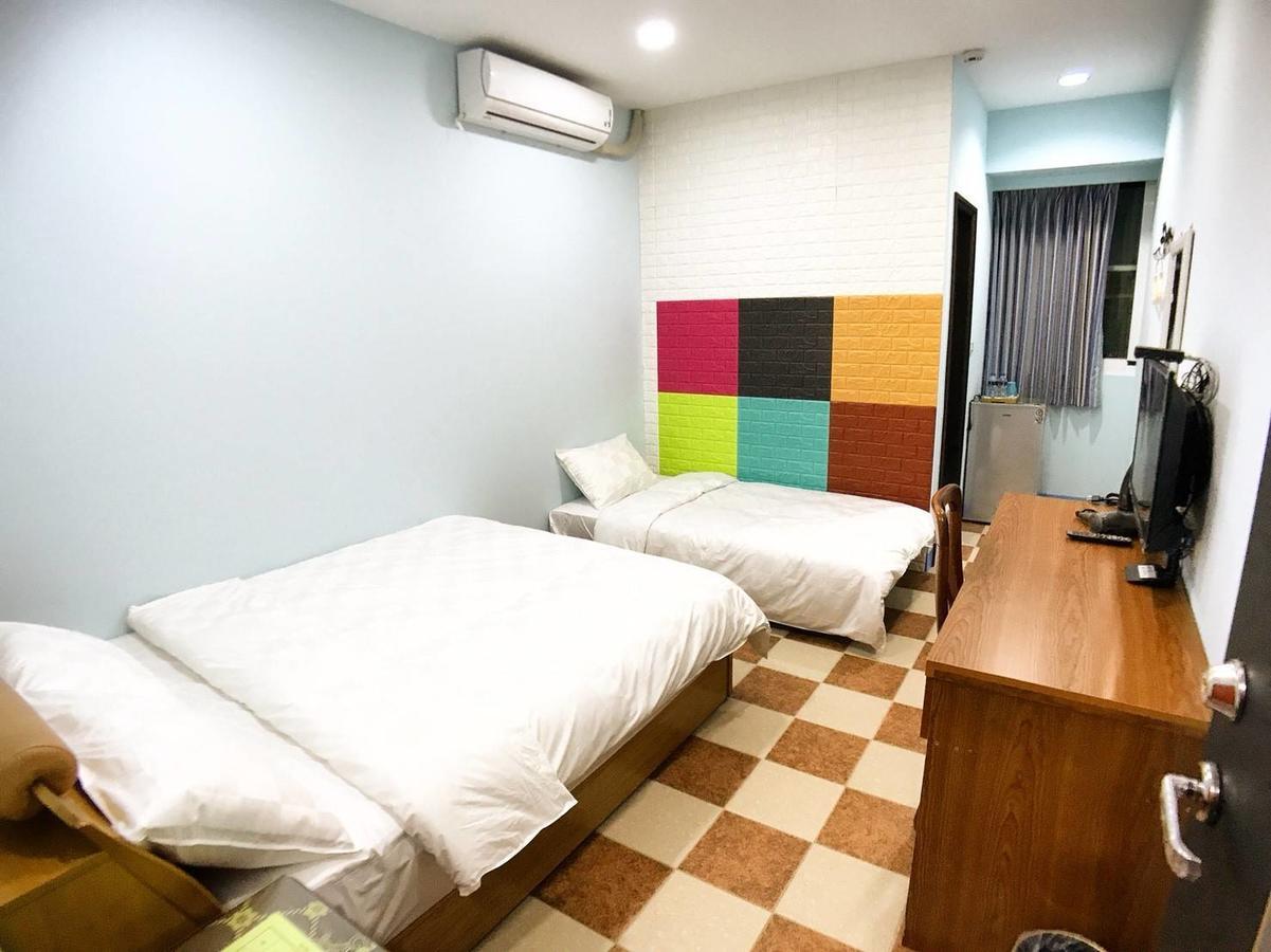 J. Home Kaohsiung Exterior photo