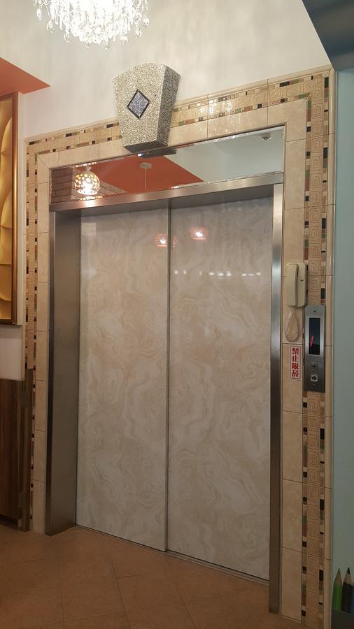 J. Home Kaohsiung Exterior photo